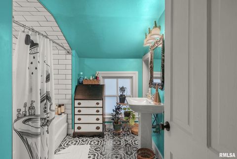 Tiny photo for 544 23RD Street, RockIsland, IL 61201 (MLS # QC4269794)