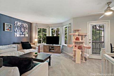 Tiny photo for 337 W Treehouse Lane #11-2, Round Lake, IL 60073 (MLS # 12509985)