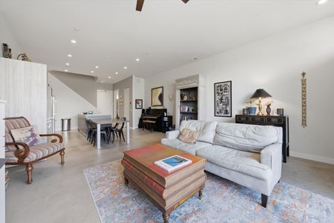 Tiny photo for 437 W Hobbie Street, Chicago, IL 60610 (MLS # 12601840)