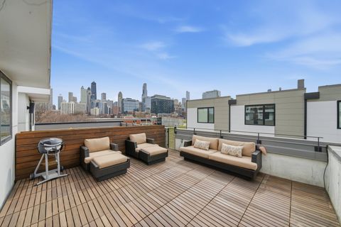 Tiny photo for 437 W Hobbie Street, Chicago, IL 60610 (MLS # 12601840)