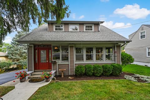 Photo of 1 W Division Street, Lemont, IL 60439 (MLS # 12475918)