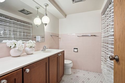 Tiny photo for 401 S Grove Avenue #2F, Oak Park, IL 60302 (MLS # 12584544)