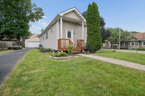 Photo of 500 Florence Avenue, Joliet, IL 60432 (MLS # 12730025)
