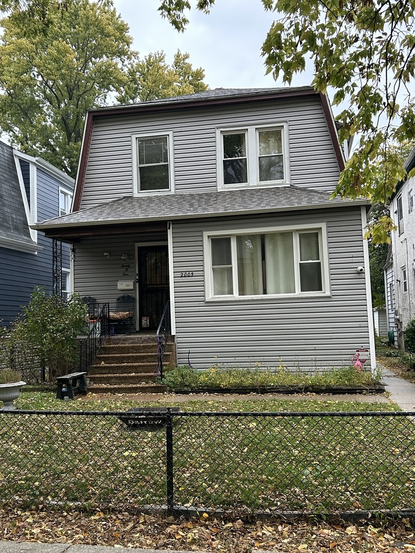 2005 DARROW Avenue