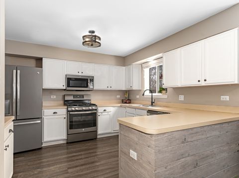 Tiny photo for 2722 Lahinch Drive, Aurora, IL 60503 (MLS # 12558458)