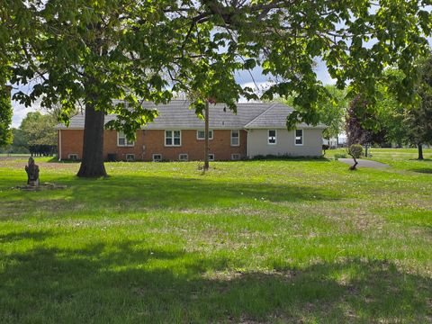 Tiny photo for 705 W Commercial Street, Lyndon, IL 61261 (MLS # 12636010)