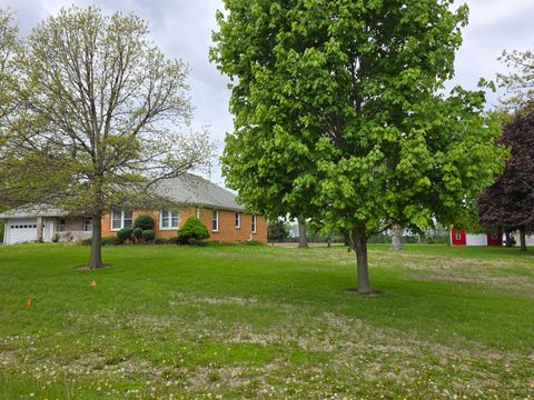 Tiny photo for 705 W Commercial Street, Lyndon, IL 61261 (MLS # 12636010)