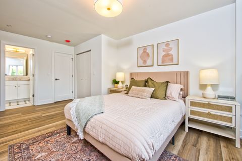 Tiny photo for 9396 Landings Lane #404, Des Plaines, IL 60016 (MLS # 12468620)