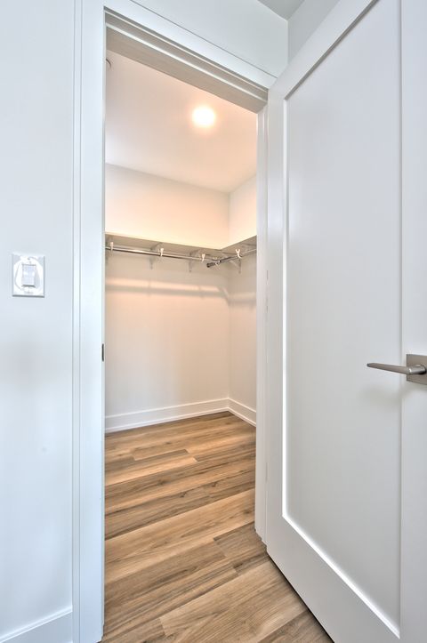 Tiny photo for 9396 Landings Lane #404, Des Plaines, IL 60016 (MLS # 12468620)