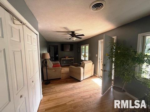 Tiny photo for 401 E CROSS Street, Herrin, IL 62948 (MLS # EB460243)