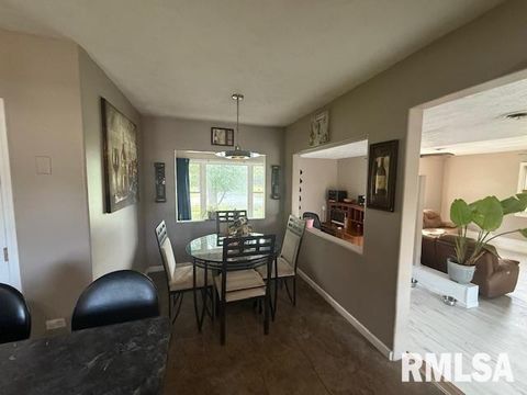 Tiny photo for 401 E CROSS Street, Herrin, IL 62948 (MLS # EB460243)