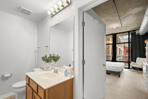 Tiny photo for 520 S State Street #712, Chicago, IL 60605 (MLS # 12459120)