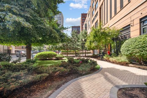 Tiny photo for 520 S State Street #712, Chicago, IL 60605 (MLS # 12459120)