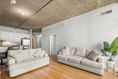 Tiny photo for 520 S State Street #712, Chicago, IL 60605 (MLS # 12459120)