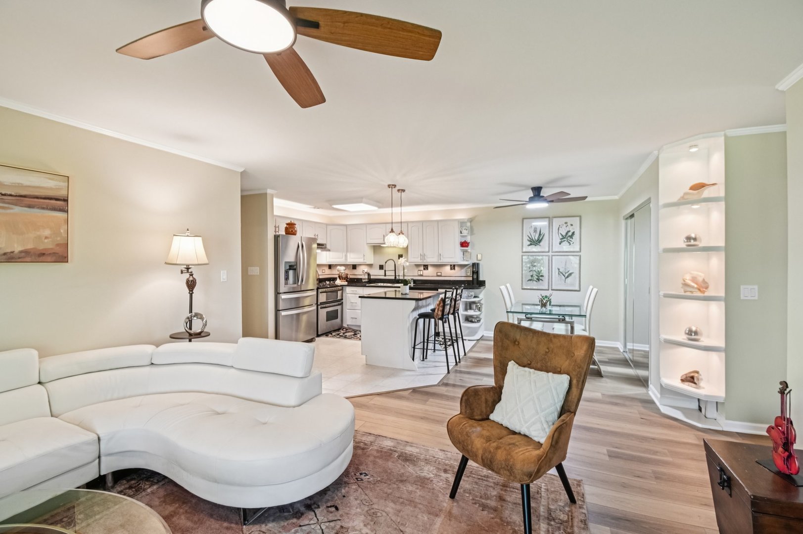 9S240 Lake Drive 17-207B