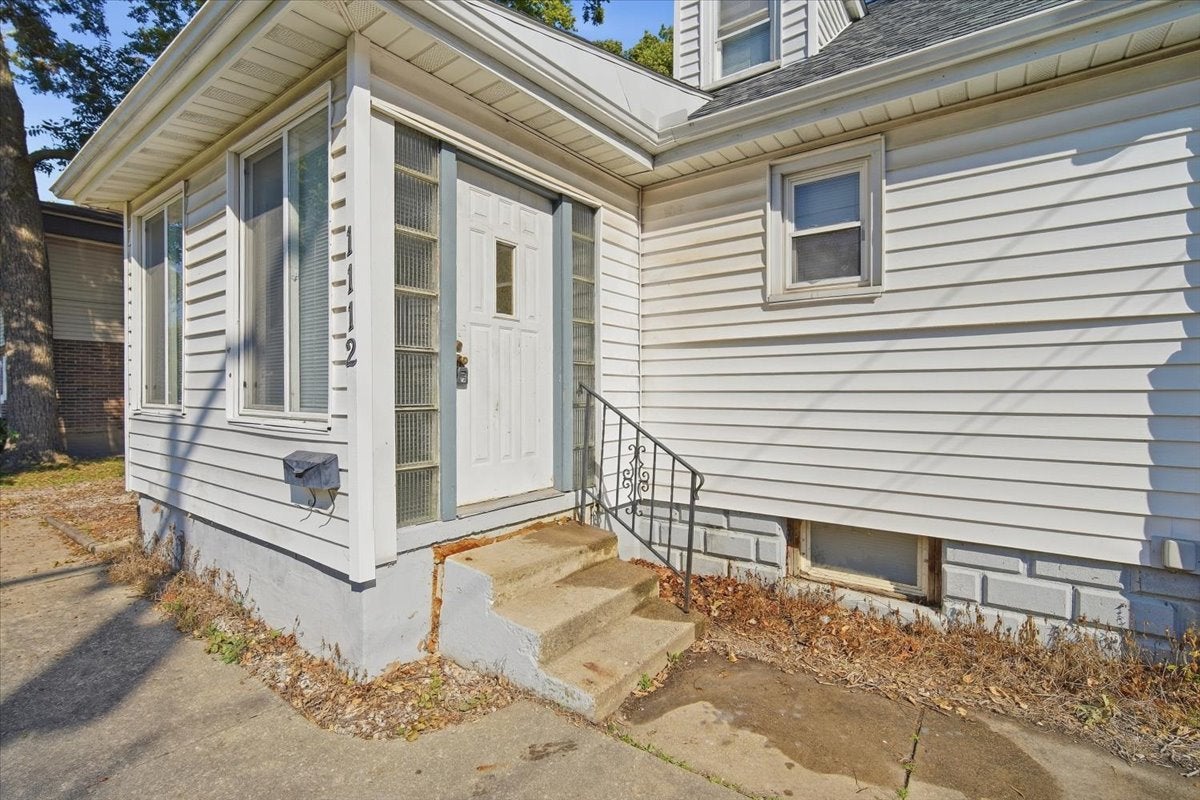 1112 West Avenue