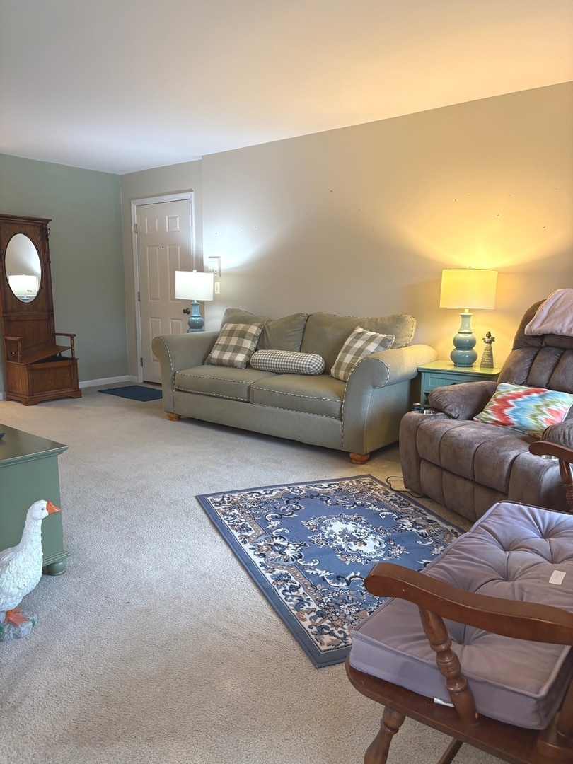 1127 N Red Oak Circle 2