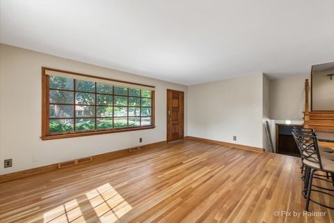 Tiny photo for 515 Crest Drive, Cary, IL 60013 (MLS # 12442201)