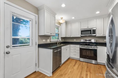 Tiny photo for 515 Crest Drive, Cary, IL 60013 (MLS # 12442201)