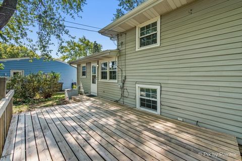 Tiny photo for 515 Crest Drive, Cary, IL 60013 (MLS # 12442201)