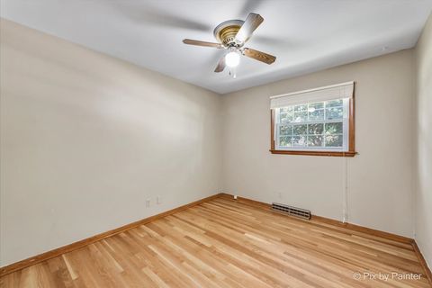 Tiny photo for 515 Crest Drive, Cary, IL 60013 (MLS # 12442201)