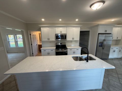 Tiny photo for 206 W Seminole Street, Dwight, IL 60420 (MLS # 12506522)