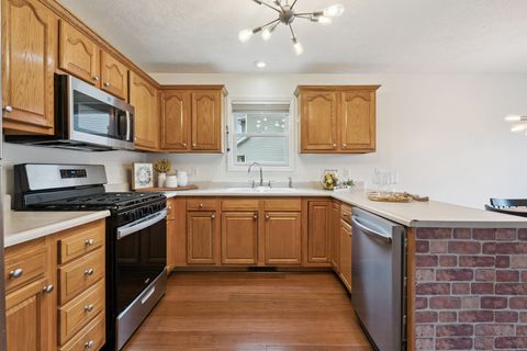 Tiny photo for 409 11th Ave A Court, Silvis, IL 61282 (MLS # 12655366)