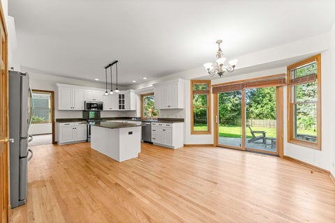 Tiny photo for 9 N Daniels Drive, Batavia, IL 60510 (MLS # 12739177)