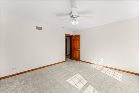 Tiny photo for 9 N Daniels Drive, Batavia, IL 60510 (MLS # 12739177)