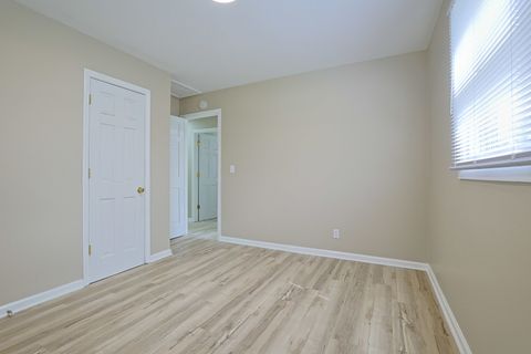 Tiny photo for 107 Georgine Street, Crystal Lake, IL 60014 (MLS # 12611555)