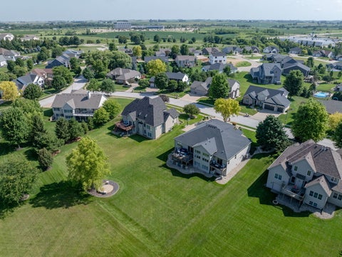 Tiny photo for 6412 Forest Road, Davenport, IA 52807 (MLS # 12706867)