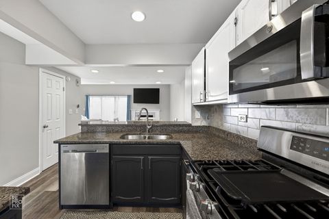 Tiny photo for 1543 Apple Grove Lane, Westmont, IL 60559 (MLS # 12542674)