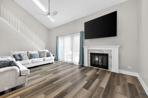 Tiny photo for 1543 Apple Grove Lane, Westmont, IL 60559 (MLS # 12542674)