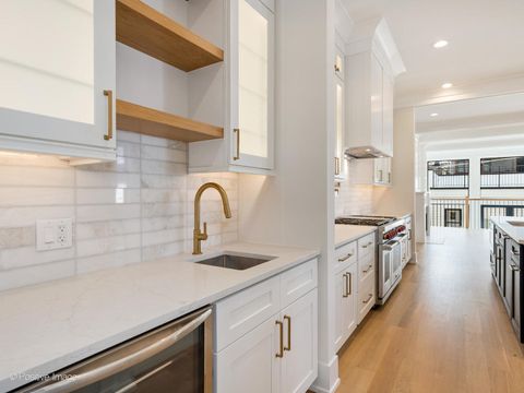 Tiny photo for Chicago, IL 60657 (MLS # 12529384)