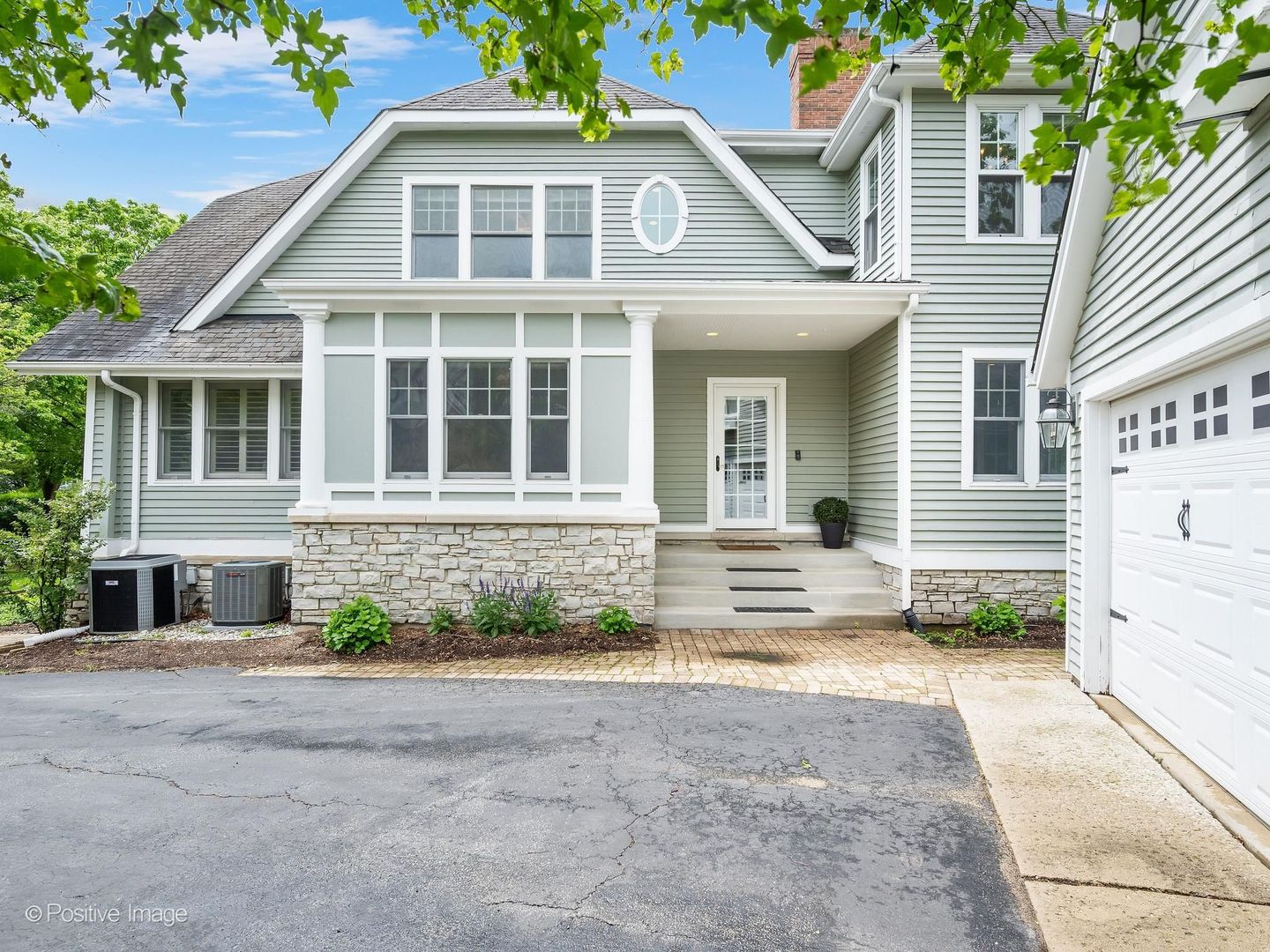 30 Waverly Avenue