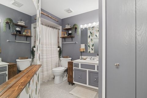 Tiny photo for 462 S President Street #302, Carol Stream, IL 60188 (MLS # 12596269)