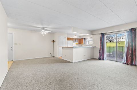 Tiny photo for 18302 Robin Lane #D1, Homewood, IL 60430 (MLS # 12510297)