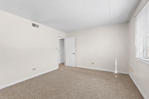 Tiny photo for 18302 Robin Lane #D1, Homewood, IL 60430 (MLS # 12510297)