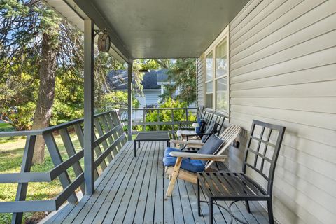 Tiny photo for 309 E Naperville Road, Westmont, IL 60559 (MLS # 12498389)