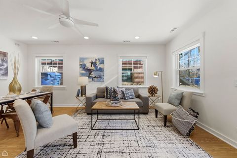 Tiny photo for 4701 S Woodlawn Avenue, Chicago, IL 60615 (MLS # 12598026)