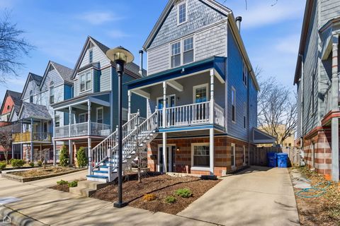 Tiny photo for 4701 S Woodlawn Avenue, Chicago, IL 60615 (MLS # 12598026)