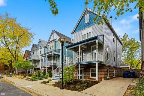Tiny photo for 4701 S Woodlawn Avenue, Chicago, IL 60615 (MLS # 12598026)