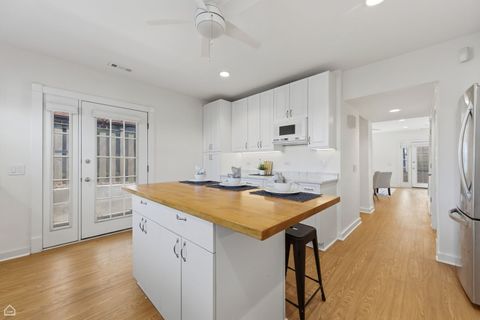 Tiny photo for 4701 S Woodlawn Avenue, Chicago, IL 60615 (MLS # 12598026)