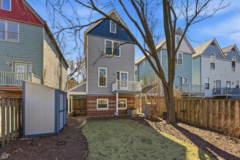 Tiny photo for 4701 S Woodlawn Avenue, Chicago, IL 60615 (MLS # 12598026)