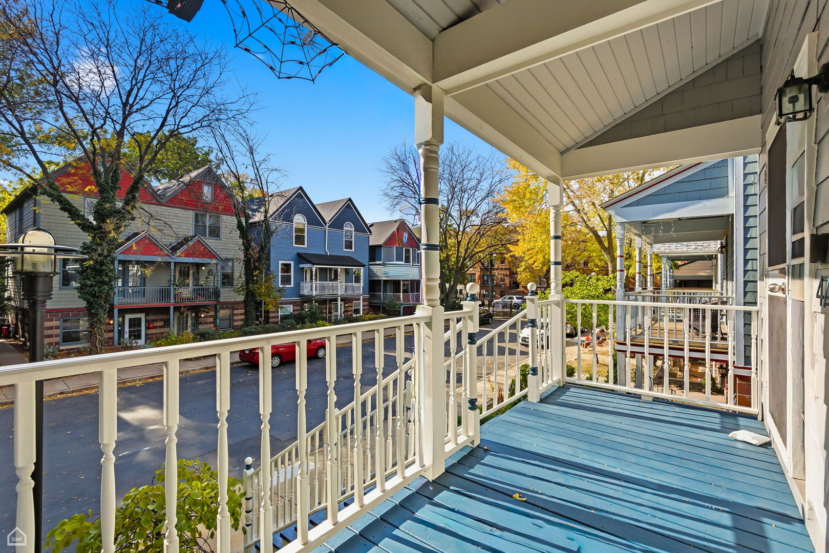 4701 S Woodlawn Avenue