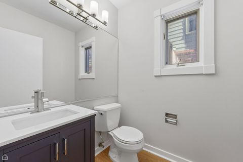 Tiny photo for 4701 S Woodlawn Avenue, Chicago, IL 60615 (MLS # 12598026)