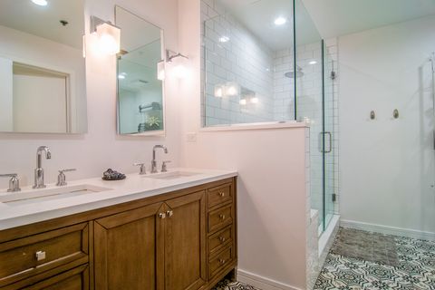 Tiny photo for 420 W Ontario Street #305, Chicago, IL 60654 (MLS # 12568847)