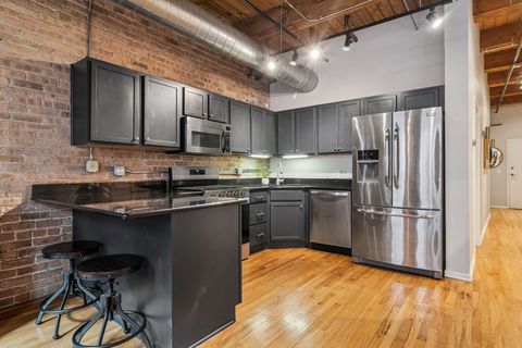 Tiny photo for 420 W Ontario Street #305, Chicago, IL 60654 (MLS # 12568847)