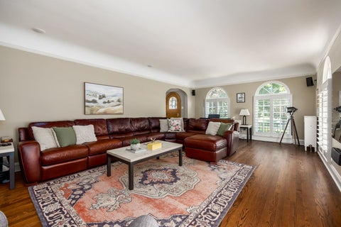 Tiny photo for 1135 N Kenilworth Avenue, Oak Park, IL 60302 (MLS # 12729647)