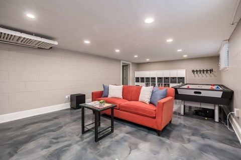 Tiny photo for 1135 N Kenilworth Avenue, Oak Park, IL 60302 (MLS # 12729647)